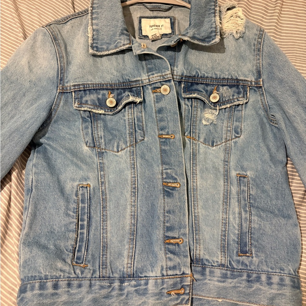 Forever 21 Faded Light Blue Distressed Denim Trucker Jacket - Women